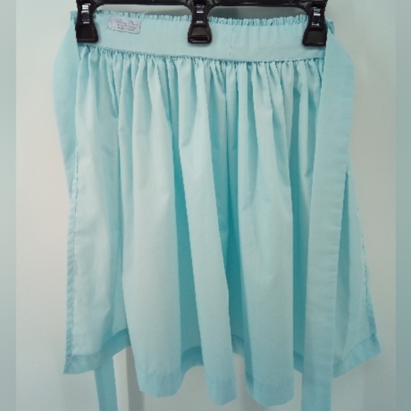 Nancy Anne Apron Fashions Hand Smocked Sky Half Blue Apron Waist Tie One Size - Picture 5 of 7